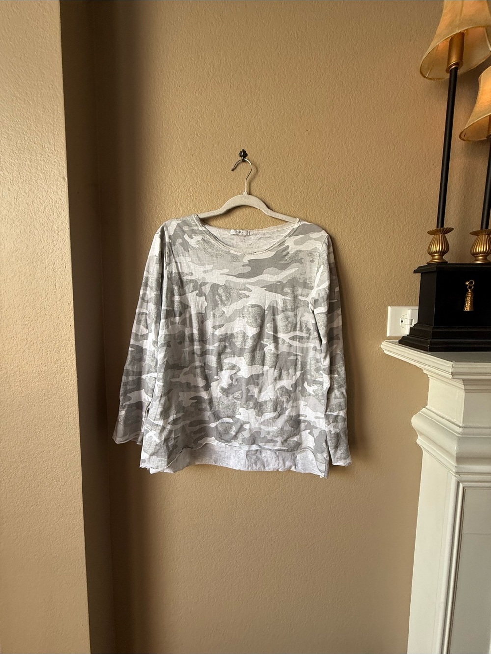 Women’s Silver Camo Long-Sleeve Shirt